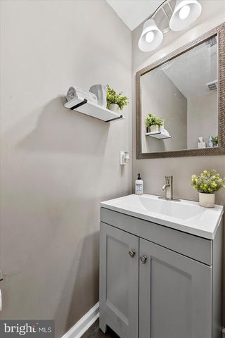 1840 HONEYSUCKLE CT, Downingtown, PA 19335