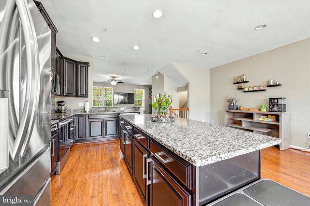 1840 HONEYSUCKLE CT, Downingtown, PA 19335