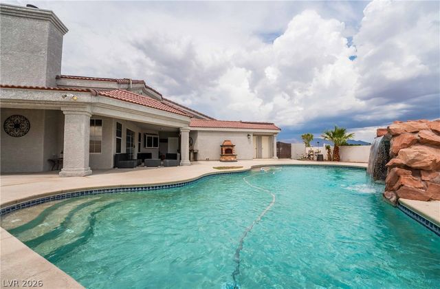 6315 North Grand Canyon Drive, Las Vegas, NV 89149