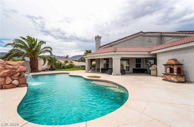 6315 North Grand Canyon Drive, Las Vegas, NV 89149