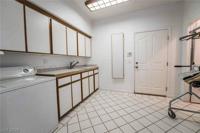 6315 North Grand Canyon Drive, Las Vegas, NV 89149