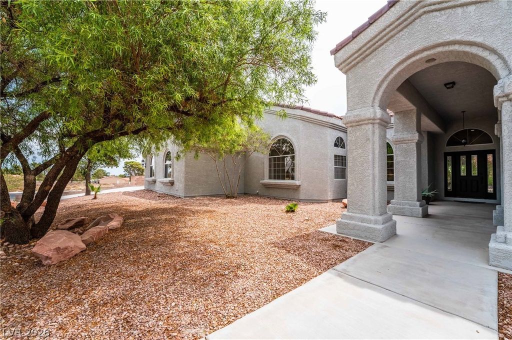 6315 North Grand Canyon Drive, Las Vegas, NV 89149