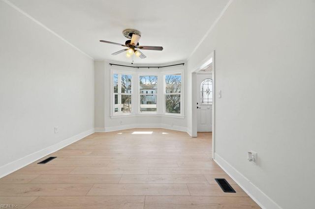 327 48th ST, Newport News, VA 23607