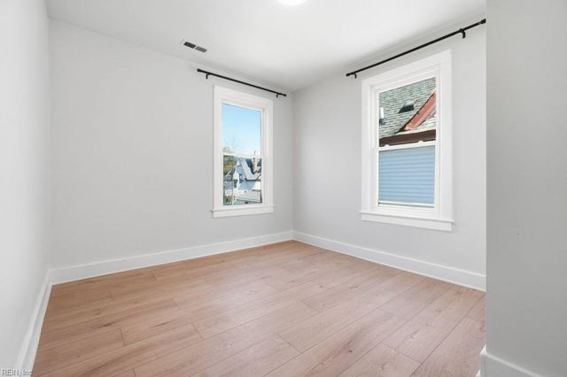 327 48th ST, Newport News, VA 23607