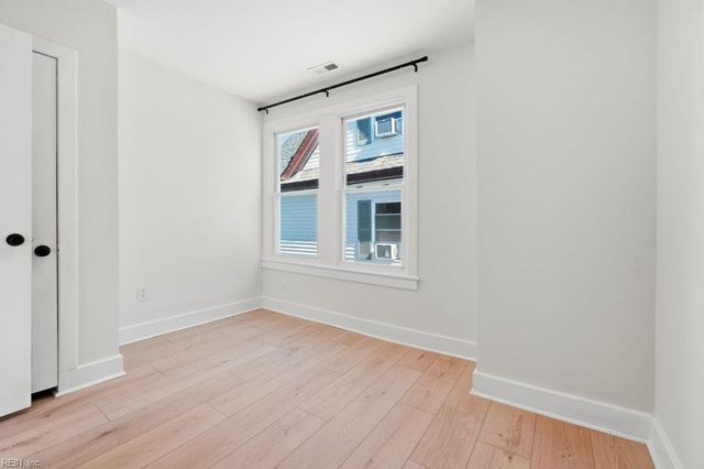 327 48th ST, Newport News, VA 23607