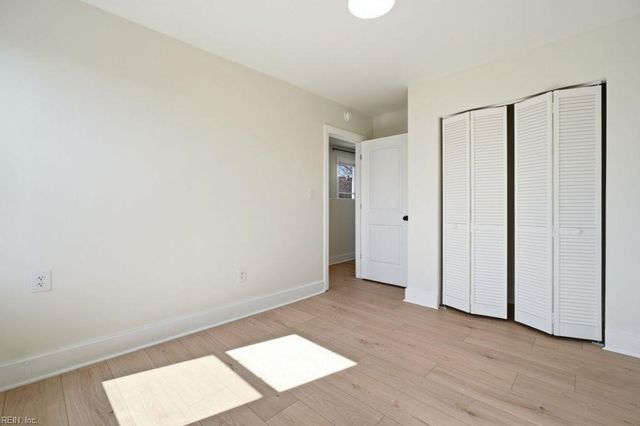 327 48th ST, Newport News, VA 23607