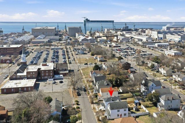 327 48th ST, Newport News, VA 23607