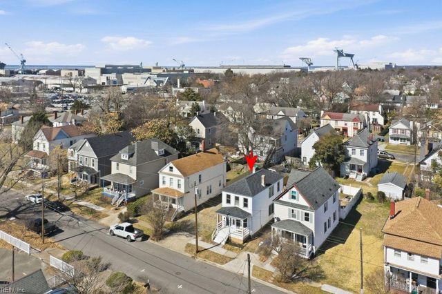 327 48th ST, Newport News, VA 23607