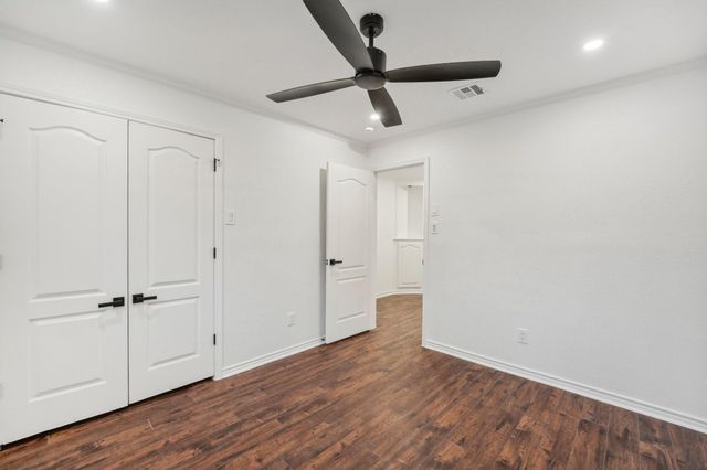 1739 Starwood DR, Cedar Park, TX 78613
