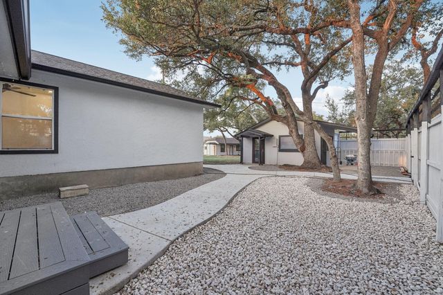 1739 Starwood DR, Cedar Park, TX 78613