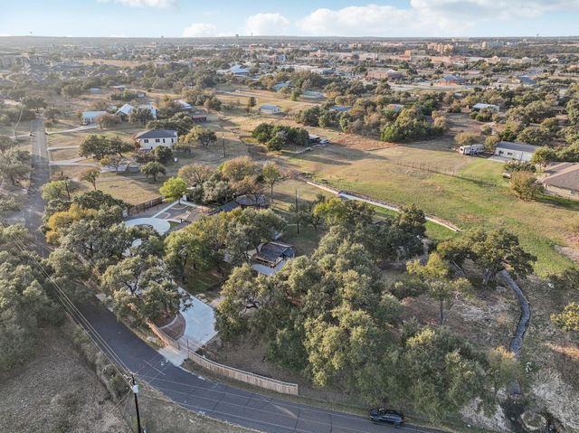 1739 Starwood DR, Cedar Park, TX 78613