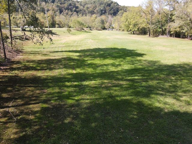 2748 Damron Creek Road, Russell Springs, KY 42642