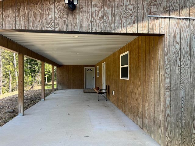 2748 Damron Creek Road, Russell Springs, KY 42642