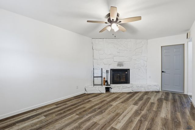 513 E WATERLOO, Rapid City, SD 57701