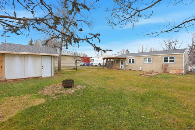 513 E WATERLOO, Rapid City, SD 57701