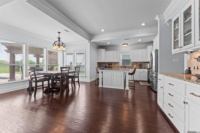 40408 Pelican Point Pkwy, Gonzales, LA 70737