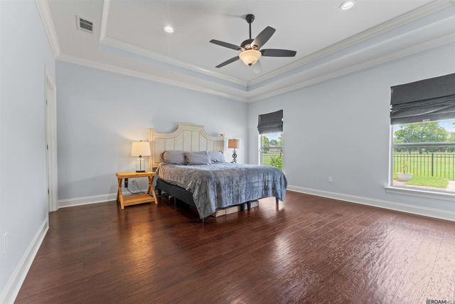 40408 Pelican Point Pkwy, Gonzales, LA 70737