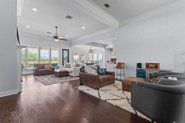 40408 Pelican Point Pkwy, Gonzales, LA 70737