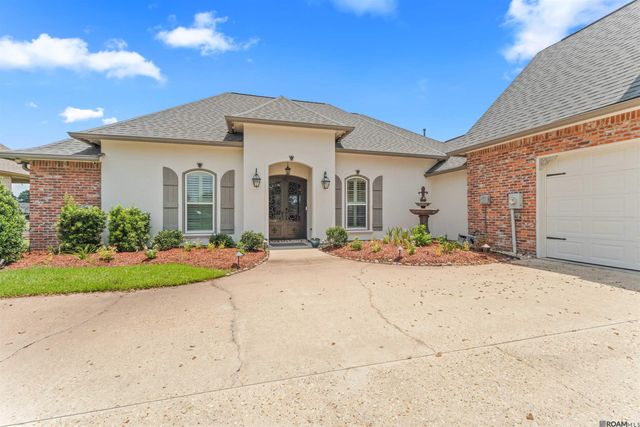 40408 Pelican Point Pkwy, Gonzales, LA 70737