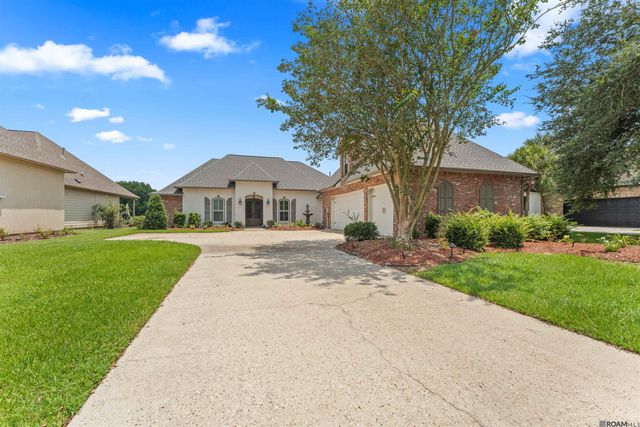 40408 Pelican Point Pkwy, Gonzales, LA 70737