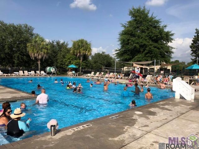 40408 Pelican Point Pkwy, Gonzales, LA 70737
