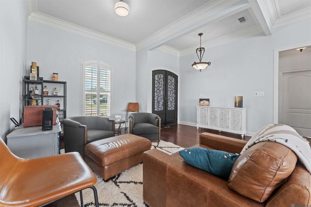 40408 Pelican Point Pkwy, Gonzales, LA 70737