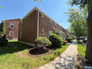 20 Clark Court, Rutherford, NJ 07070