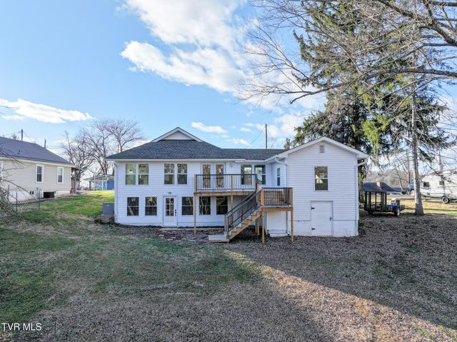 129 Ridgeway Avenue, Church Hill, TN 37642