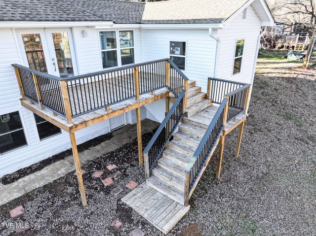 129 Ridgeway Avenue, Church Hill, TN 37642