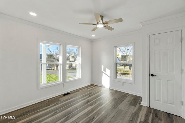 129 Ridgeway Avenue, Church Hill, TN 37642