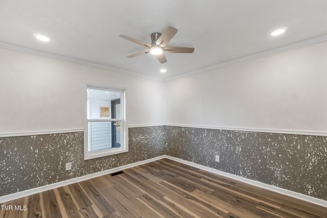 129 Ridgeway Avenue, Church Hill, TN 37642