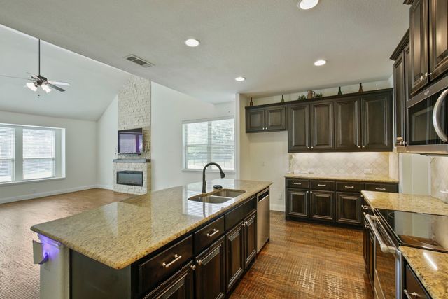 7411 Mckinney Meadows Drive, Mckinney, TX 75071