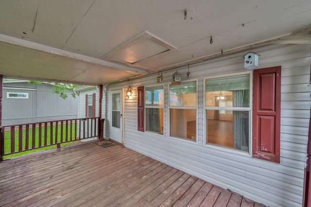 26652 Saddle Rock Lane, New Caney, TX 77357