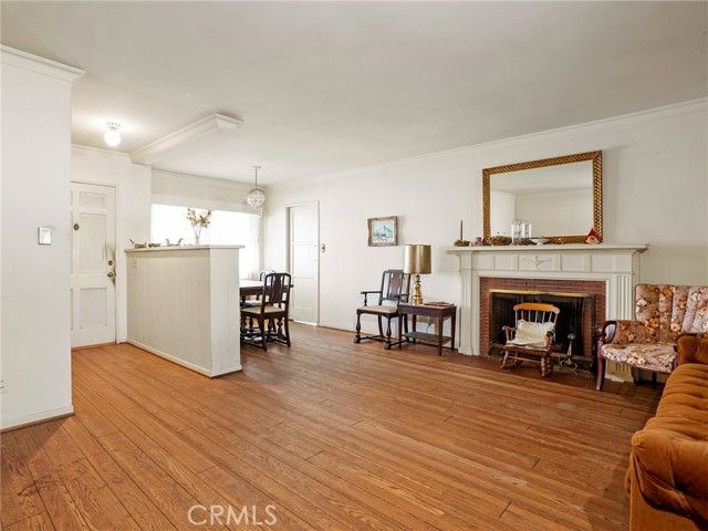 13607 Huston Street, Sherman Oaks, CA 91423