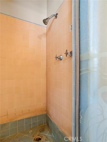 13607 Huston Street, Sherman Oaks, CA 91423