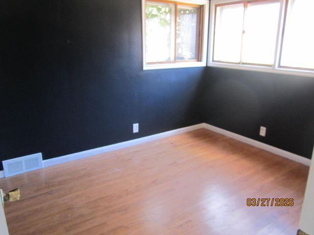 21181 Gordon Road, St Clair Shores, MI 48081