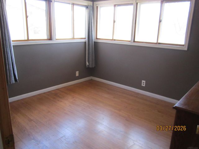 21181 Gordon Road, St Clair Shores, MI 48081