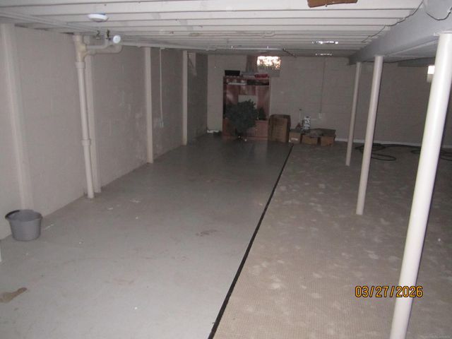 21181 Gordon Road, St Clair Shores, MI 48081