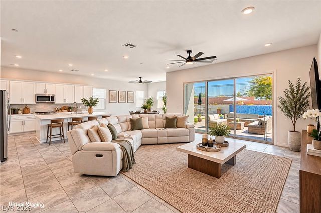 33 Reverie Heights Avenue, Henderson, NV 89011