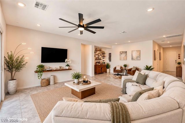 33 Reverie Heights Avenue, Henderson, NV 89011