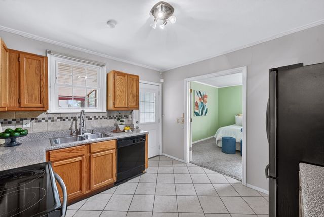 901 Vantrease Rd, Madison, TN 37115