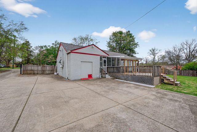 901 Vantrease Rd, Madison, TN 37115