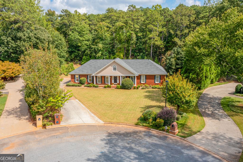 560 Saddle Crest Drive, Roswell, GA 30075 — photo 3