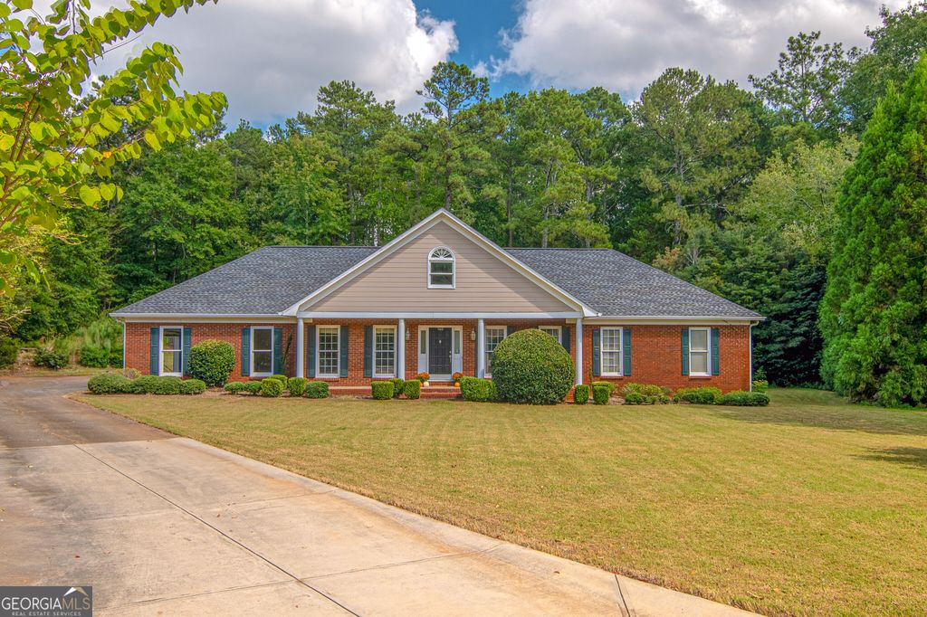 560 Saddle Crest Drive, Roswell, GA 30075 — photo 4