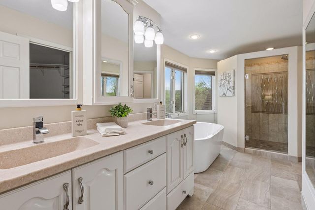 8261 Yuma Way N, Maple Grove, MN 55311