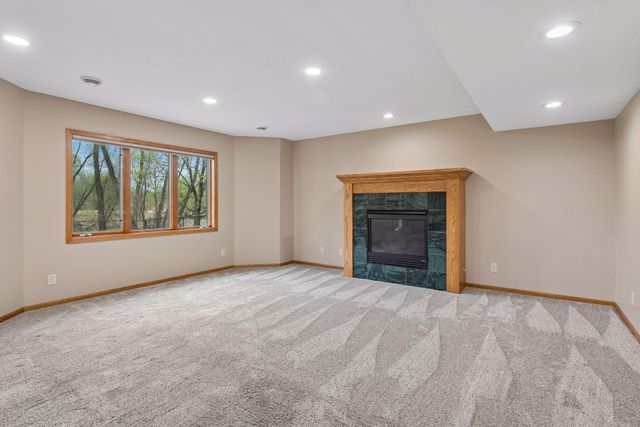 8261 Yuma Way N, Maple Grove, MN 55311