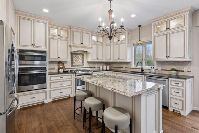 8261 Yuma Way N, Maple Grove, MN 55311