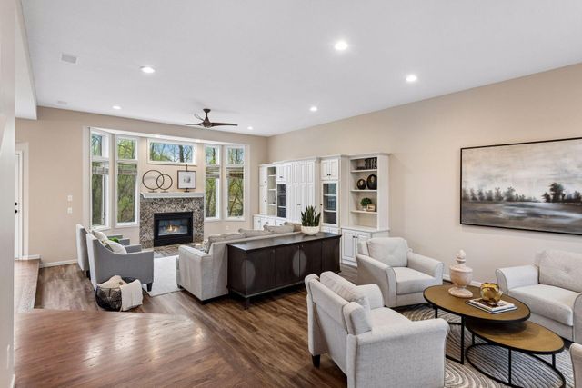 8261 Yuma Way N, Maple Grove, MN 55311