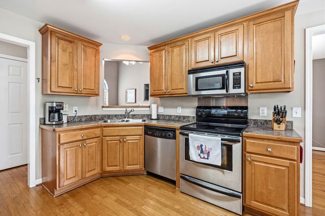 155 Brightstar Ct, Gallatin, TN 37066