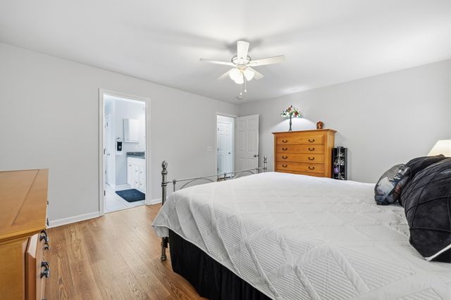155 Brightstar Ct, Gallatin, TN 37066